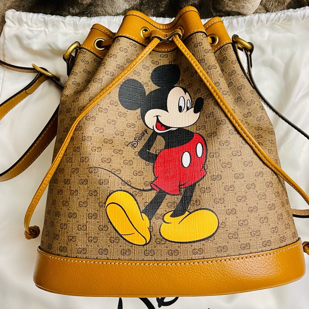 NWOT Gucci X Disney Small GG Supreme Bucket Bag